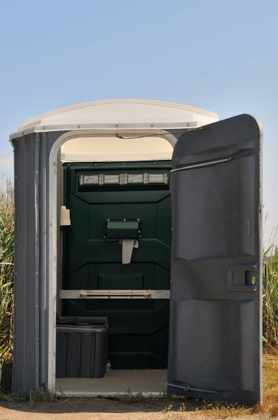 Portable Toilet Options We Offer in Buna, TX